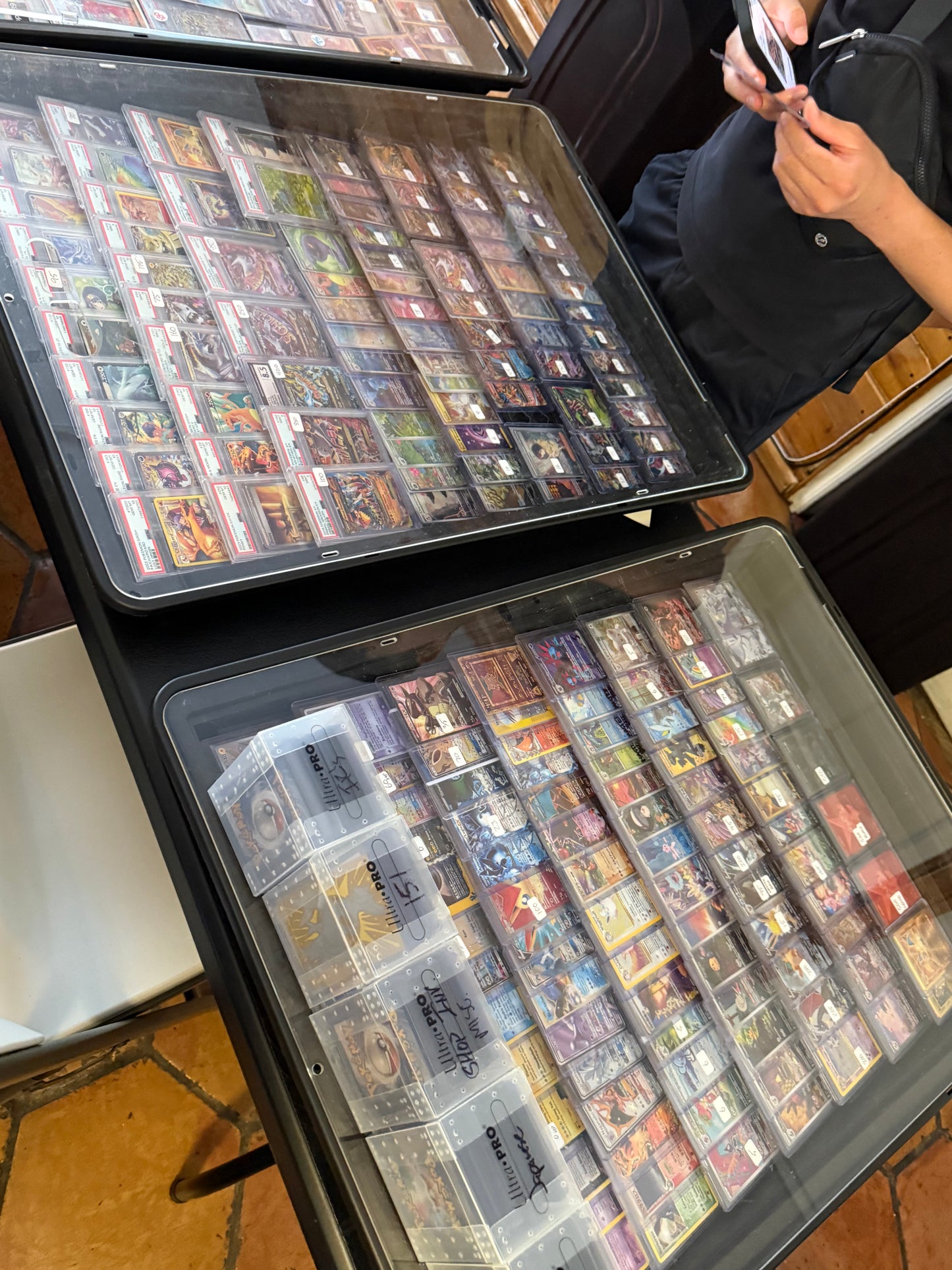 Card Display Stands β Maximize Your Showcase